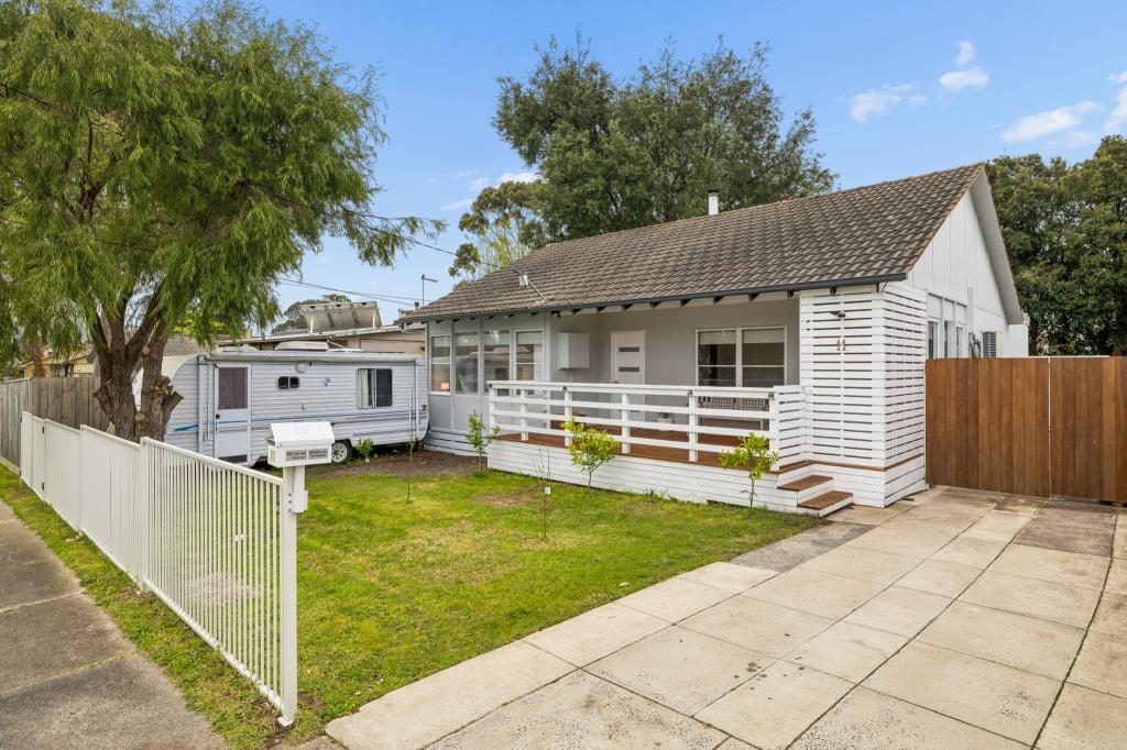 11 Corsican St, Frankston North, VIC 3200