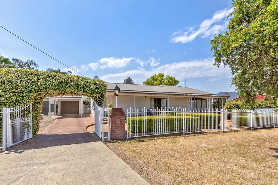 6 Edgeroy St, South Tamworth, NSW 2340