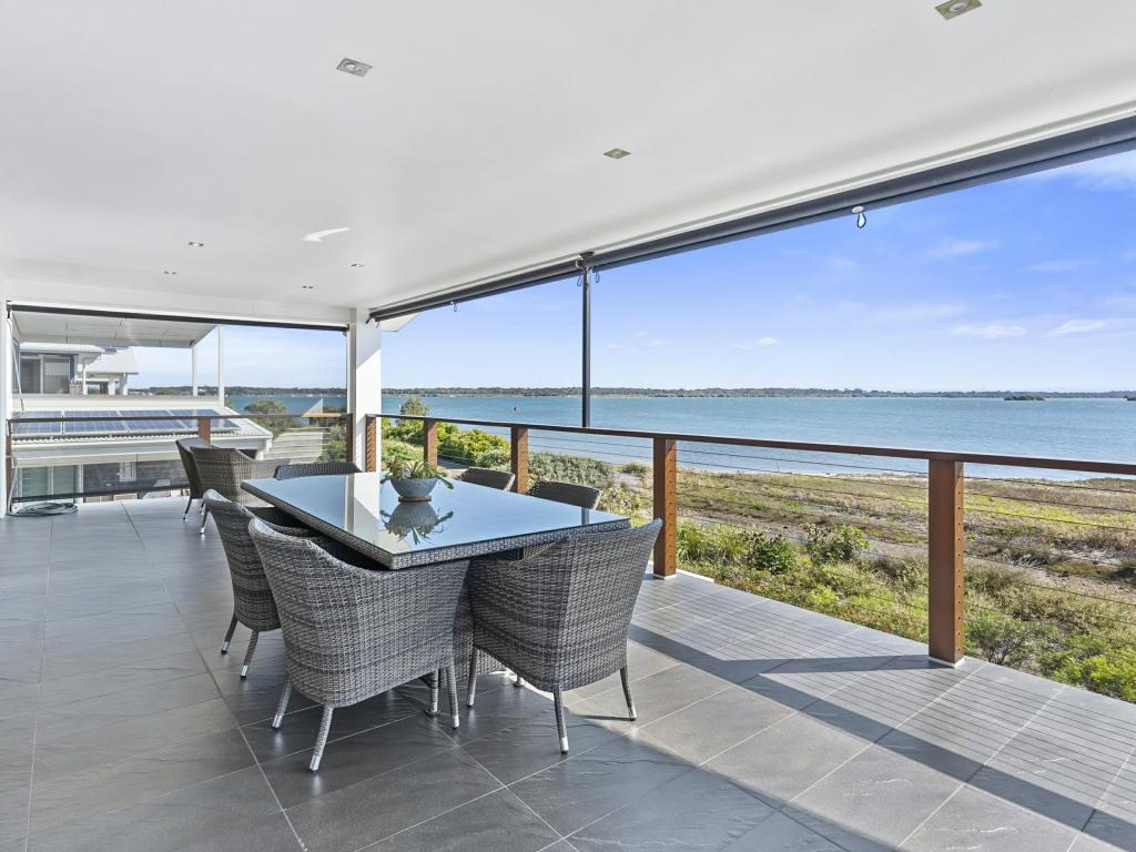 4 ORIOLE CL, BANKSIA BEACH, QLD 4507