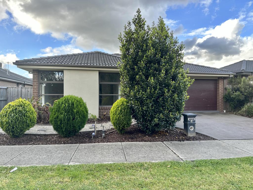 4 Peridot Ave, Officer, VIC 3809