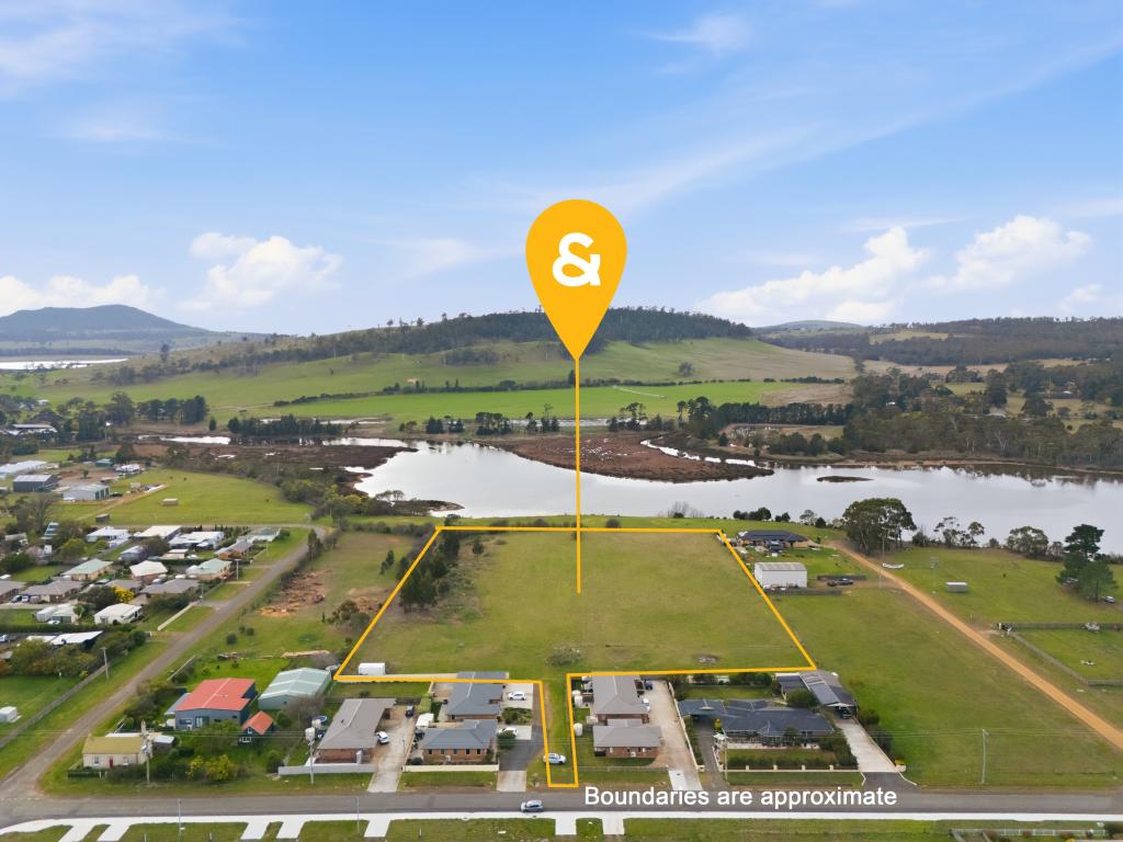 30 Henry St, Triabunna, TAS 7190