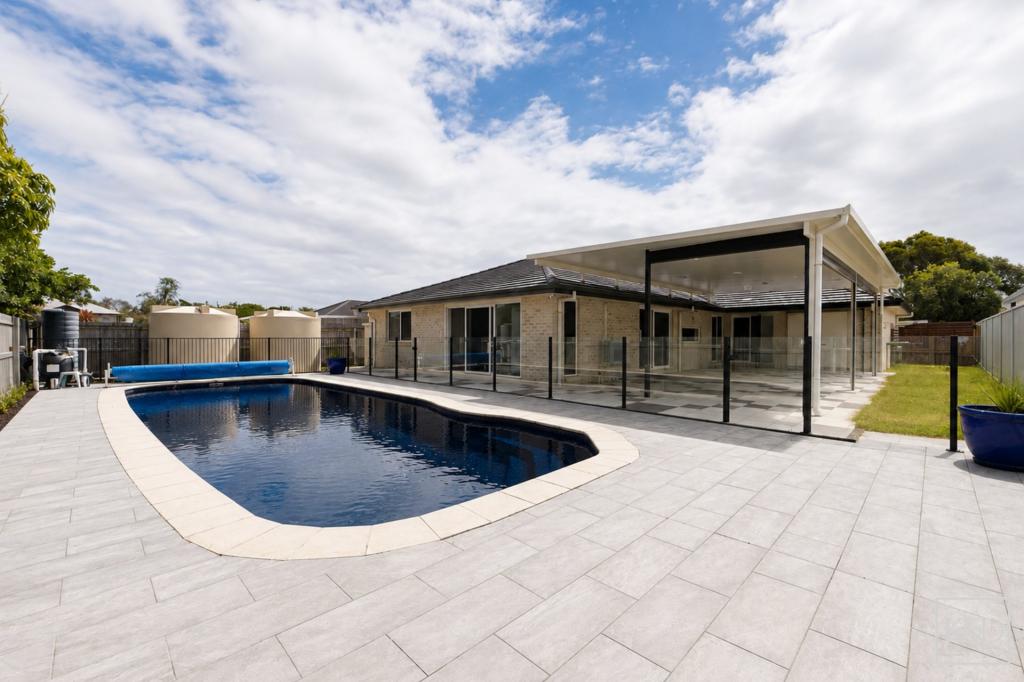 14 Dewdrop Pl, Ningi, QLD 4511