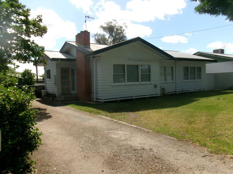 449 WILKINSON ST, DENILIQUIN, NSW 2710