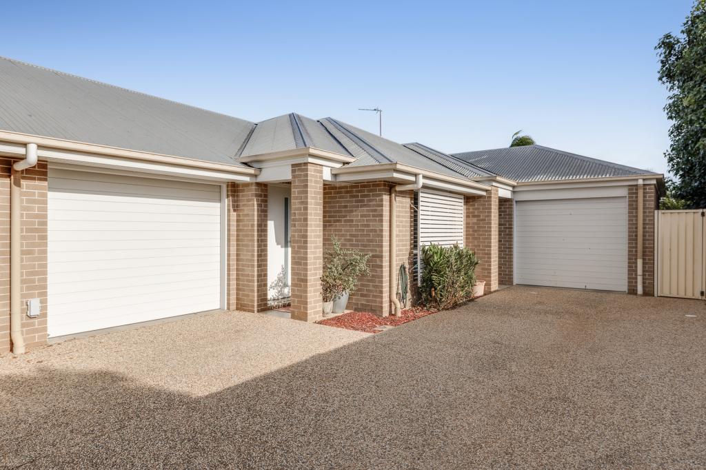 2/16a Glenvale Rd, Harristown, QLD 4350