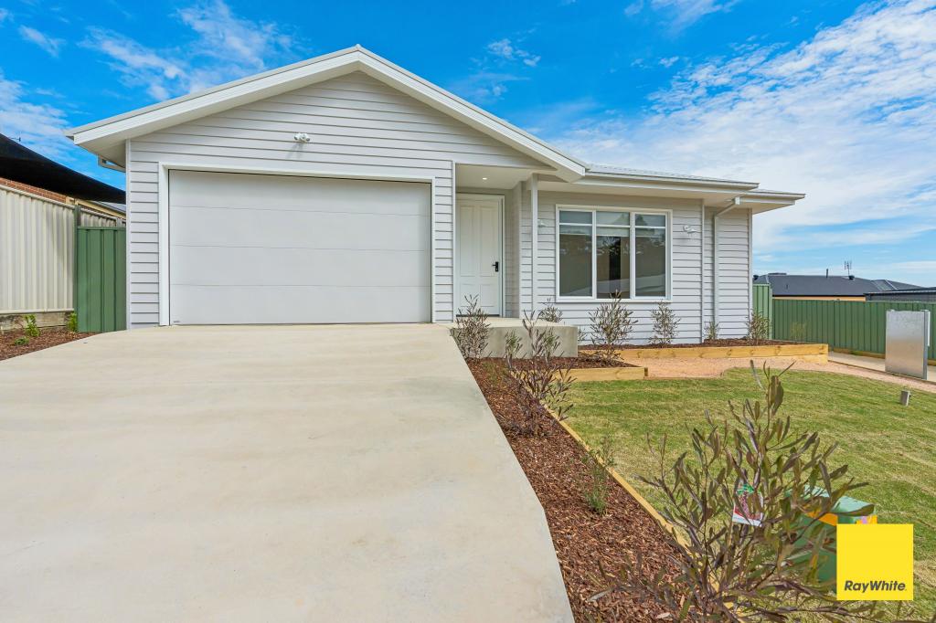 1/10 Amara Way, Kangaroo Flat, VIC 3555