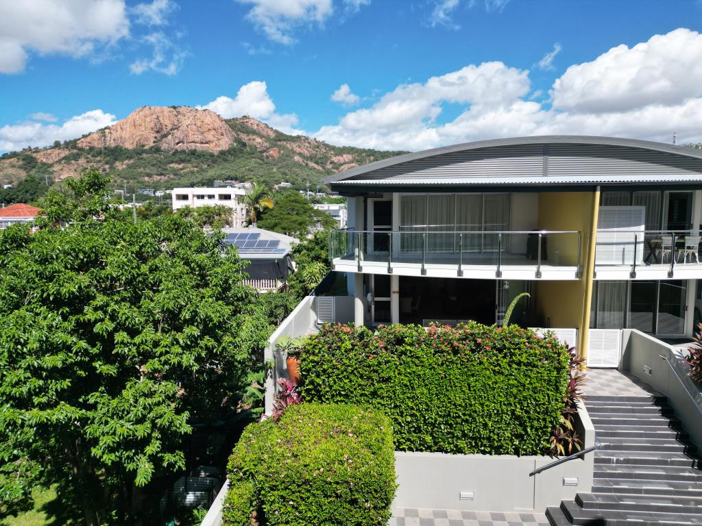1/96-98 Mitchell St, North Ward, QLD 4810