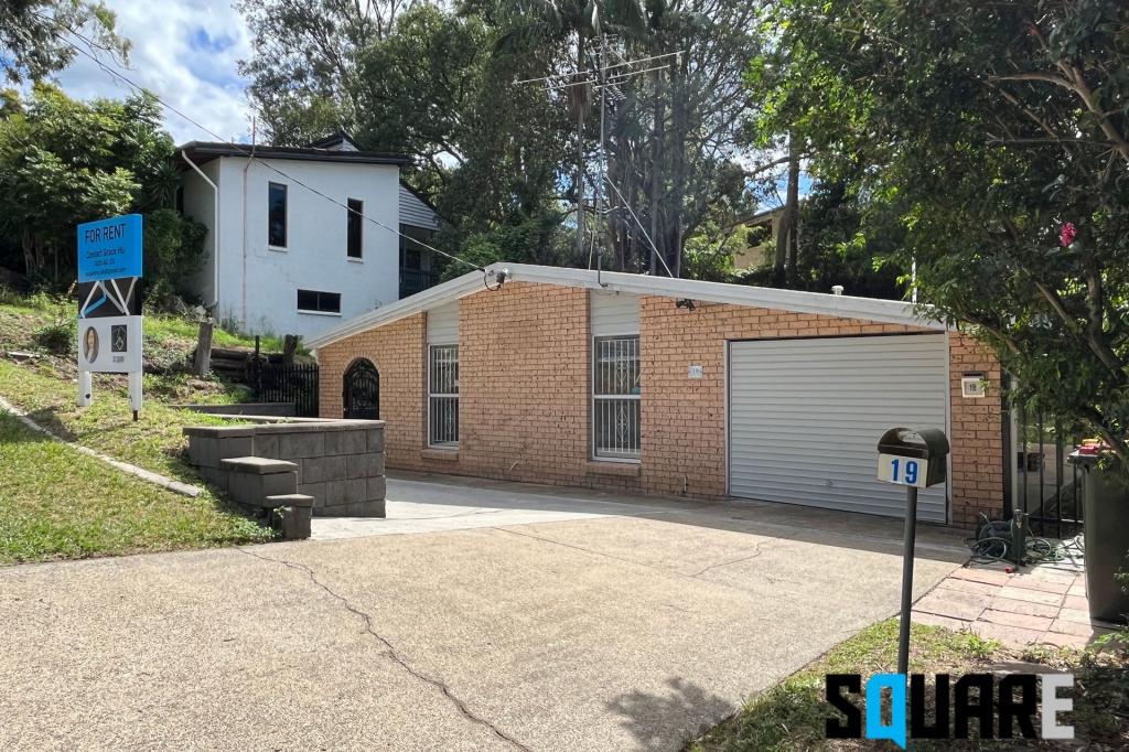 19 Neptune St, Chapel Hill, QLD 4069