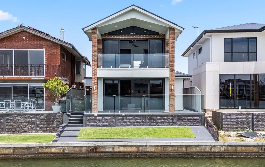 45a The Annie Watt Cct, West Lakes Shore, SA 5020