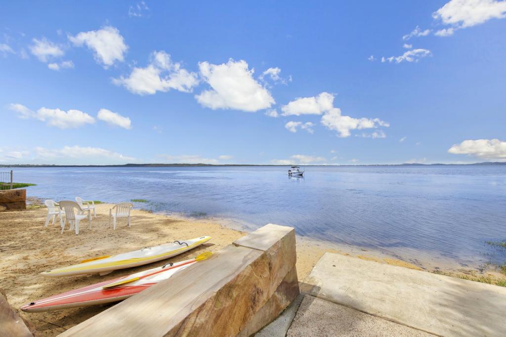 50 Marks Rd, Gorokan, NSW 2263