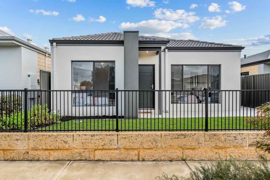 22 IPSWICH ST, WELLARD, WA 6170