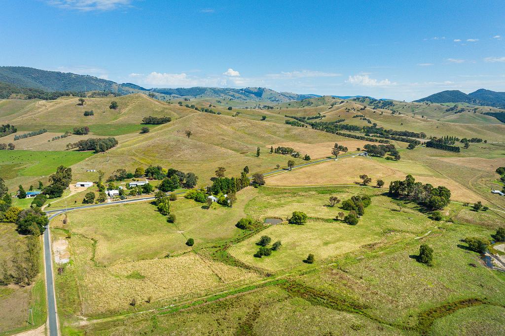  Tallangatta Creek Rd, Tallangatta Valley, VIC 3701