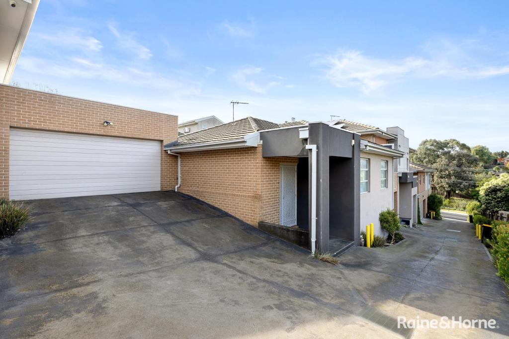 4/35 NORTHUMBERLAND RD, PASCOE VALE, VIC 3044