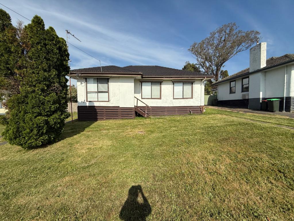 63 Wirraway St, Moe, VIC 3825