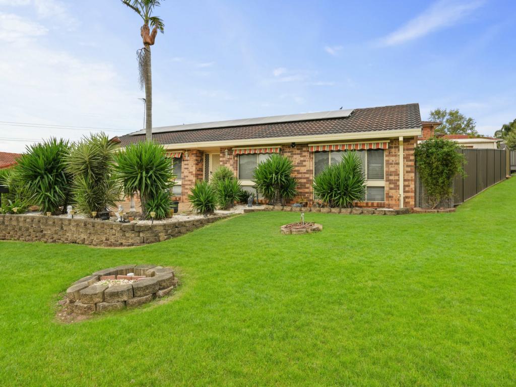 2 Rider Pl, Minto, NSW 2566