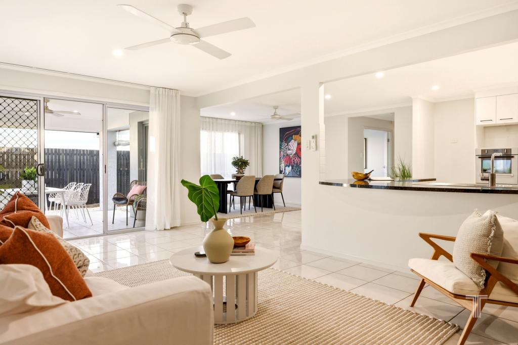 5 Robin Cl, Wakerley, QLD 4154