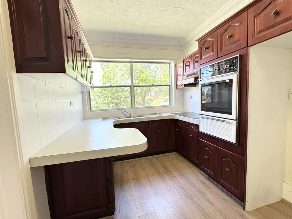 190 Lorraine St, Peakhurst Heights, NSW 2210