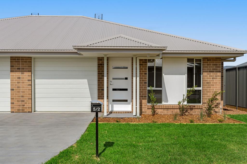 2/5 She Oak Tce, Cessnock, NSW 2325