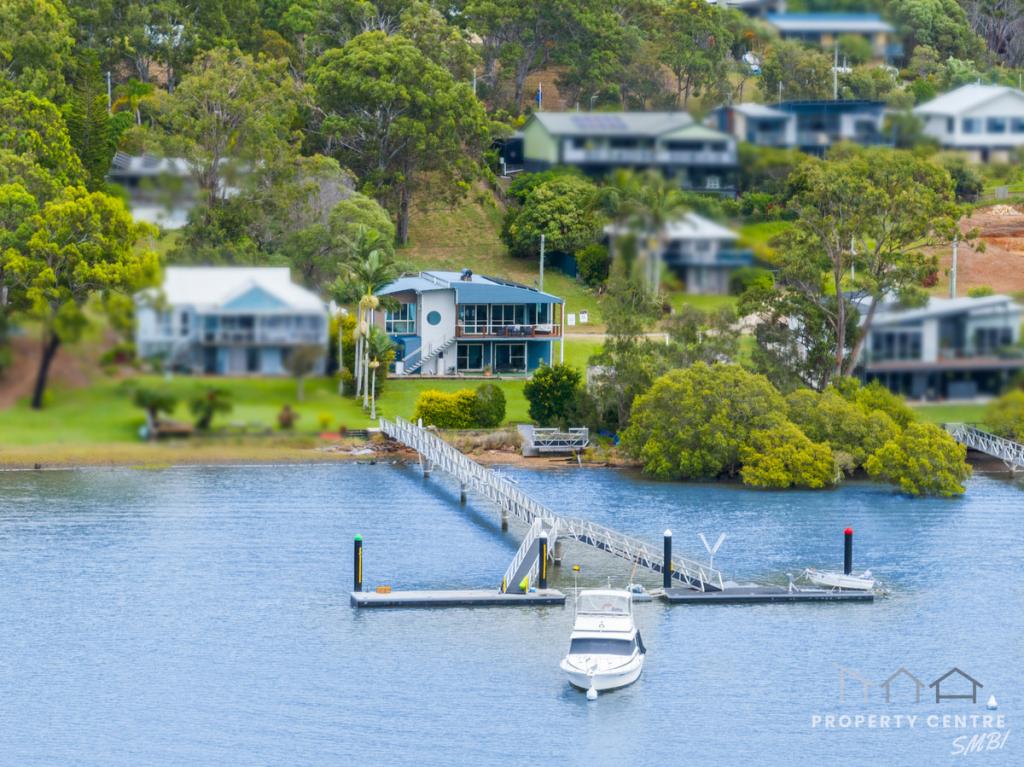 99 Wahine Dr, Russell Island, QLD 4184
