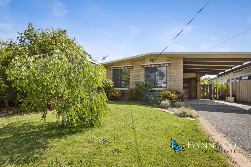 182 Ninth Ave S, Rosebud, VIC 3939