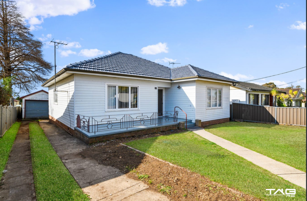 11 & 11A MORRIS ST, ST MARYS, NSW 2760