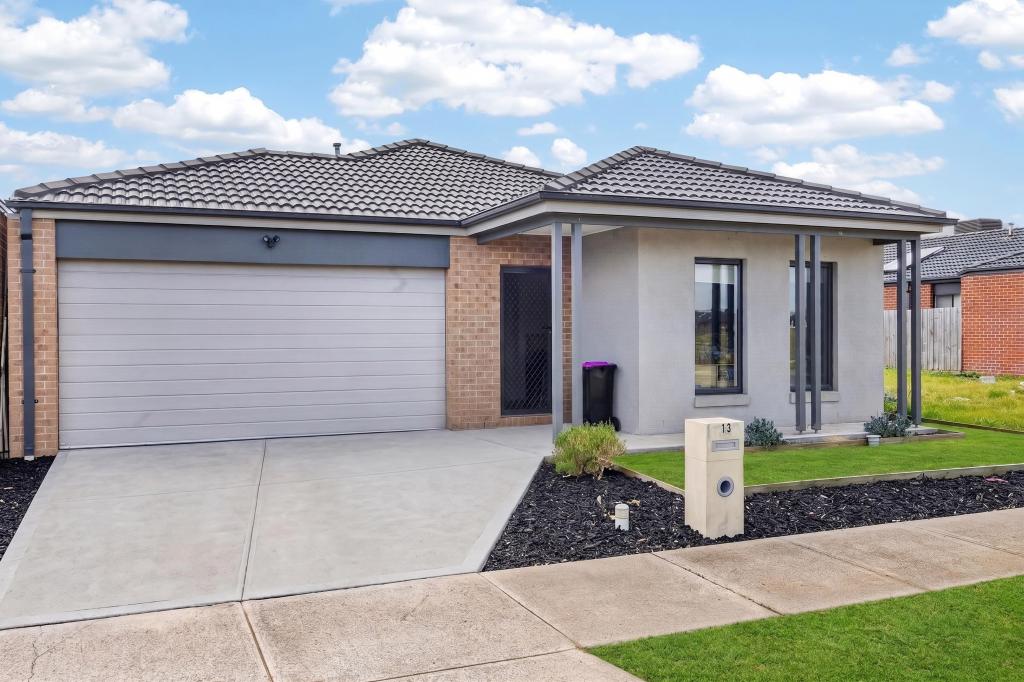 13 Vecchio Pkwy, Wallan, VIC 3756