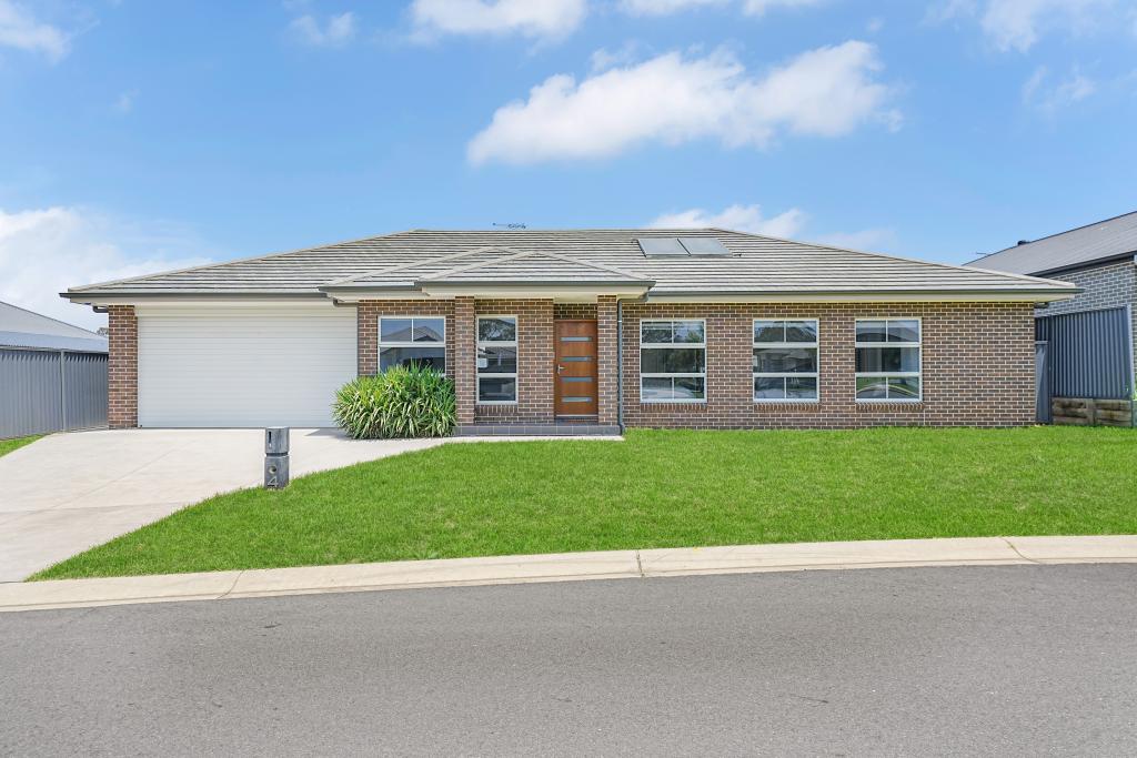 4 Walmsley Cres, Silverdale, NSW 2752