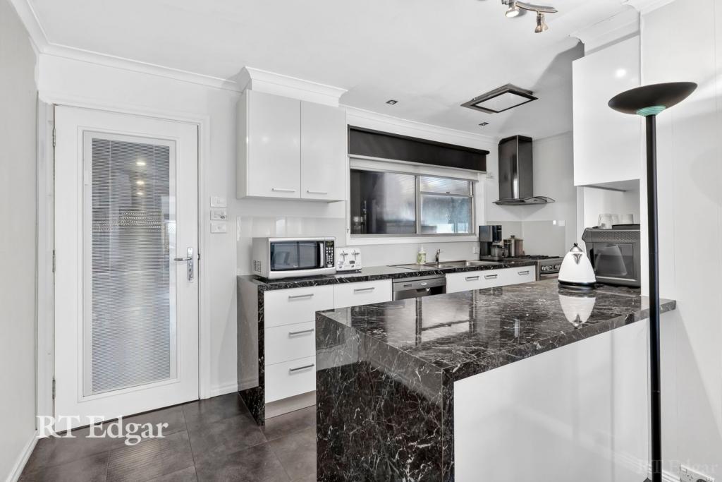 3 Howitt Ave, Corio, VIC 3214