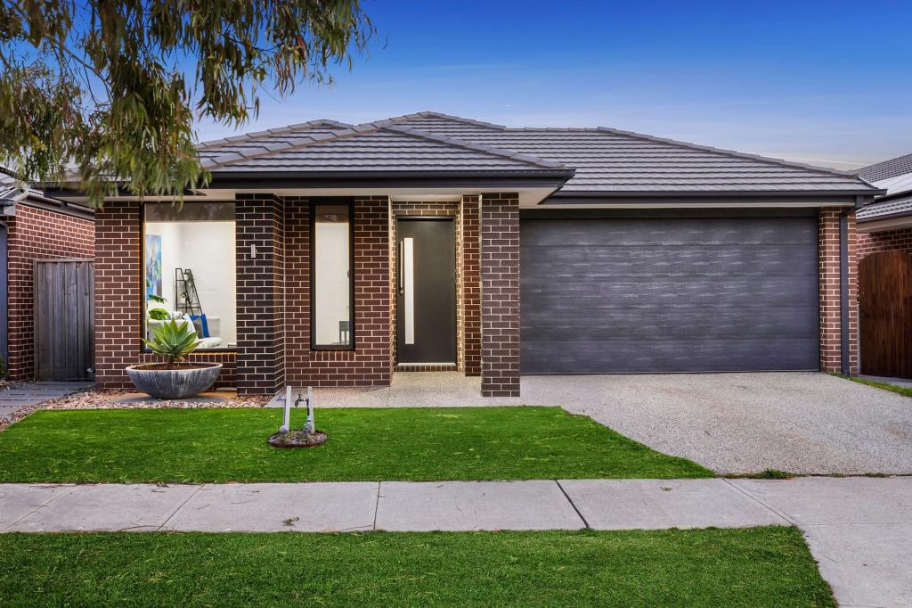 14 SWALLOWTAIL AVE, CLYDE NORTH, VIC 3978