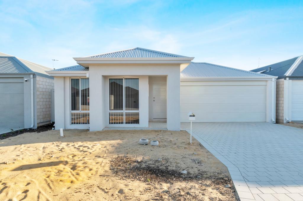 11 Brumlow Way, Lakelands, WA 6180