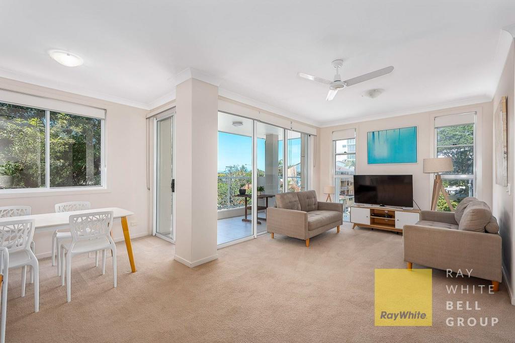 2/30 Lather St, Southport, QLD 4215