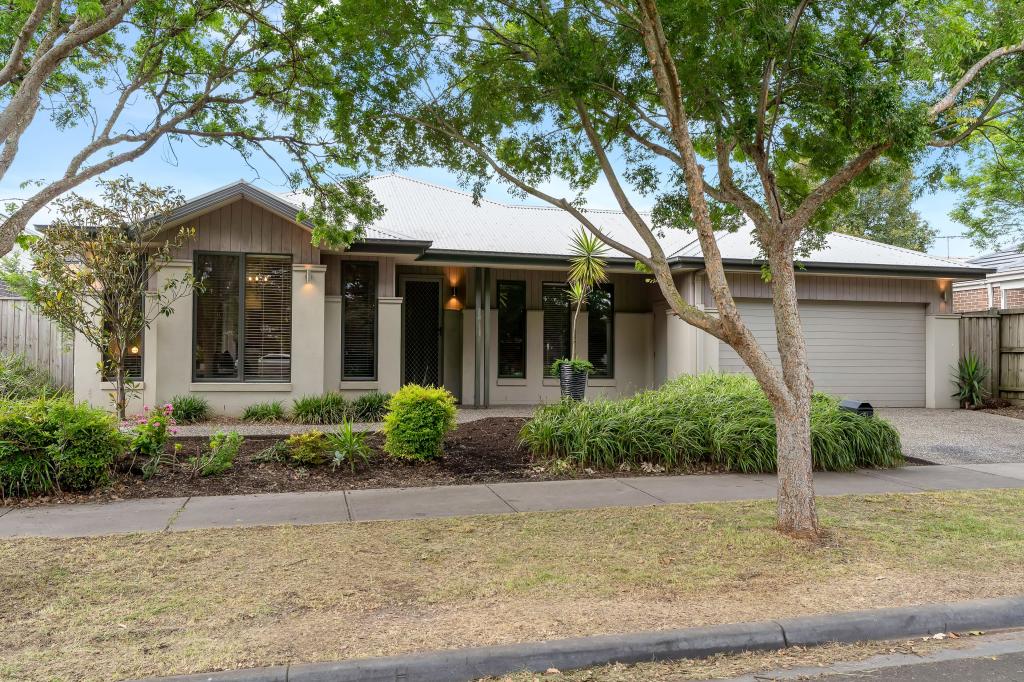 5 Harrington Ave, Craigieburn, VIC 3064