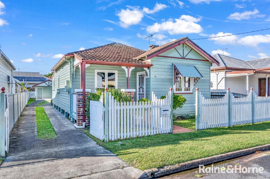 42 Asher St, Georgetown, NSW 2298