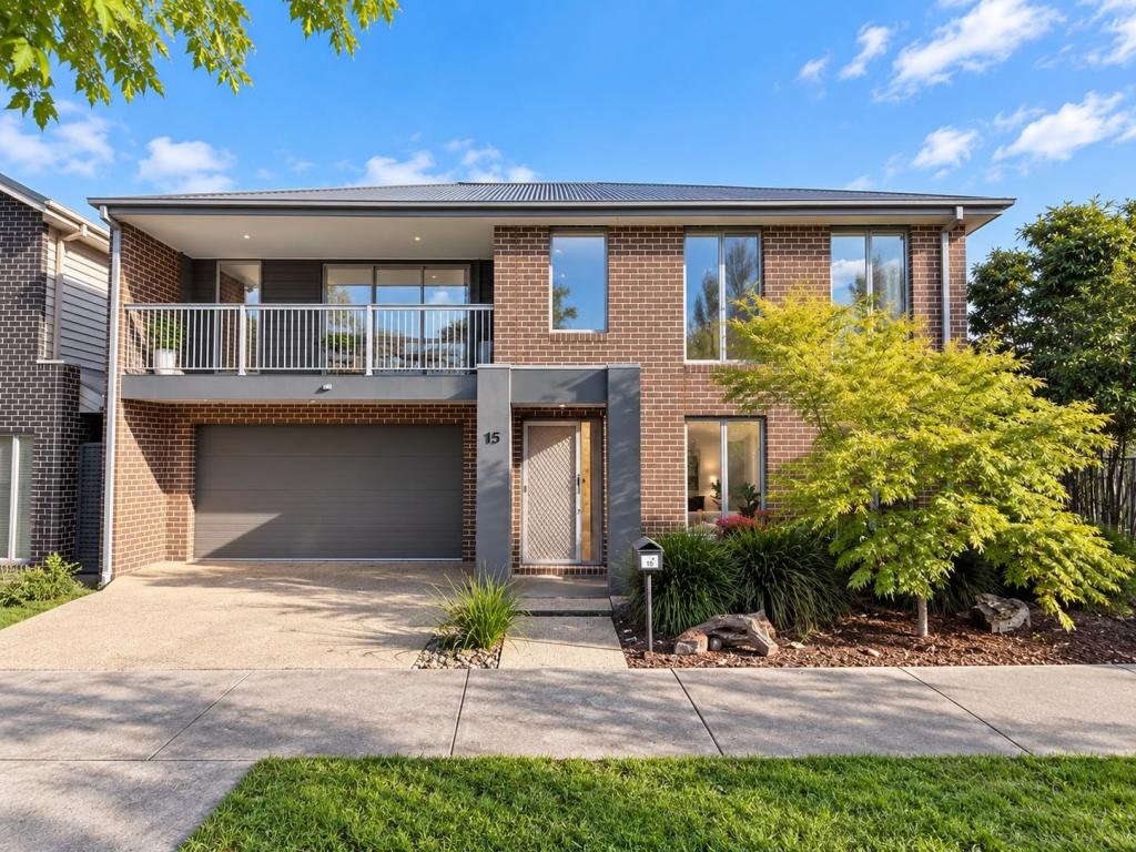 15 Scarborough Tce, Craigieburn, VIC 3064