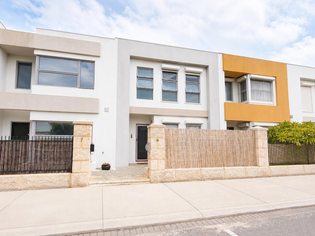 9 Wyperfeld St, Yanchep, WA 6035