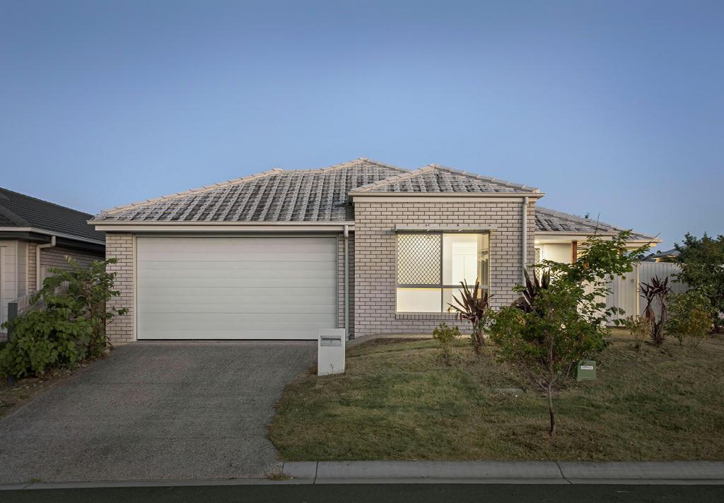 1 Elkhorn Lane, Park Ridge, QLD 4125