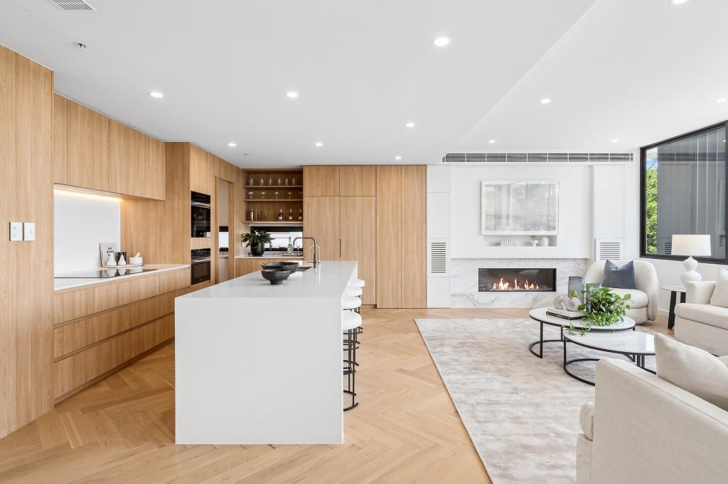 201/18 ILLILWA ST, CREMORNE, NSW 2090