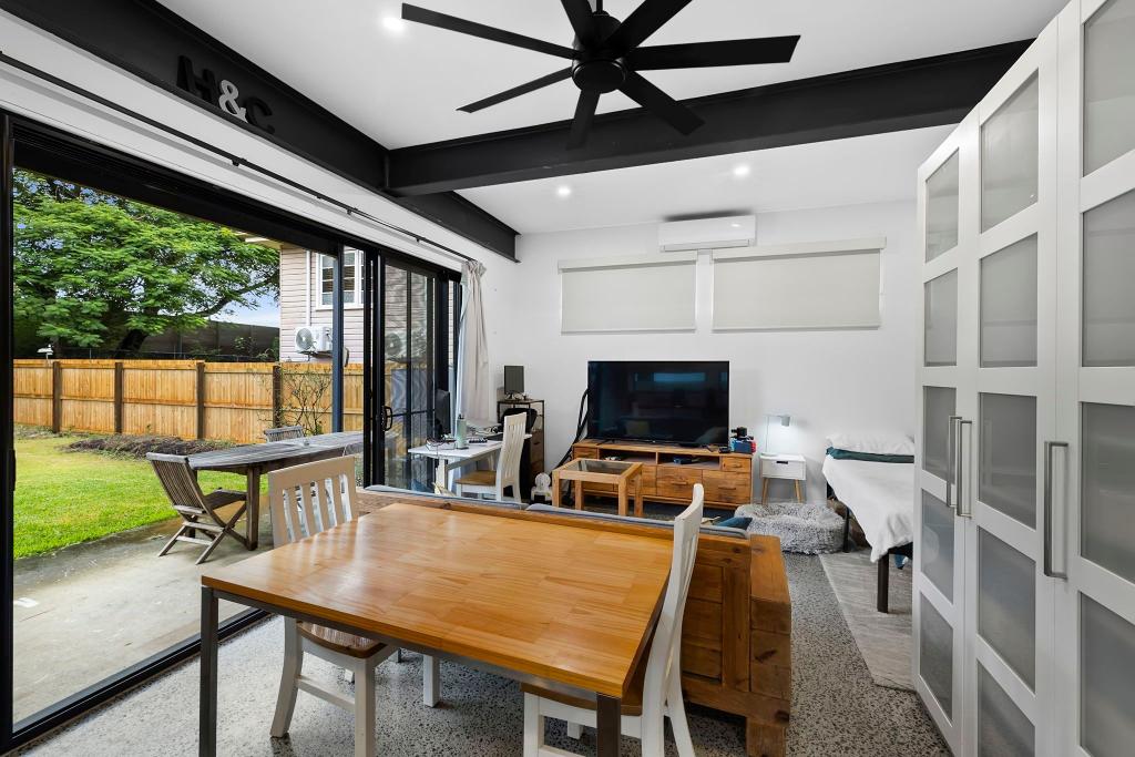 32C LANCELOT ST, TENNYSON, QLD 4105