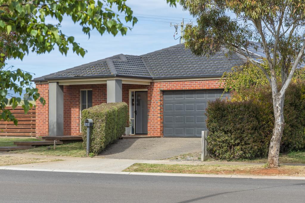 1 ROGERS WAY, LANCEFIELD, VIC 3435