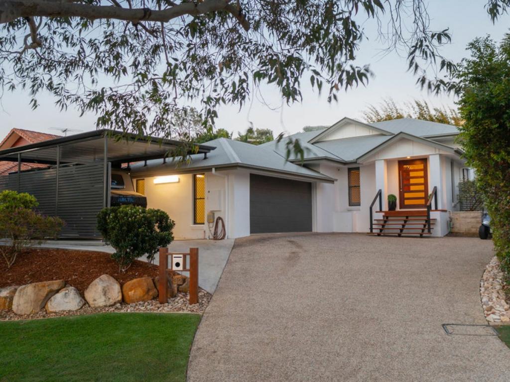 32 Mahogany Rise, Brookwater, QLD 4300