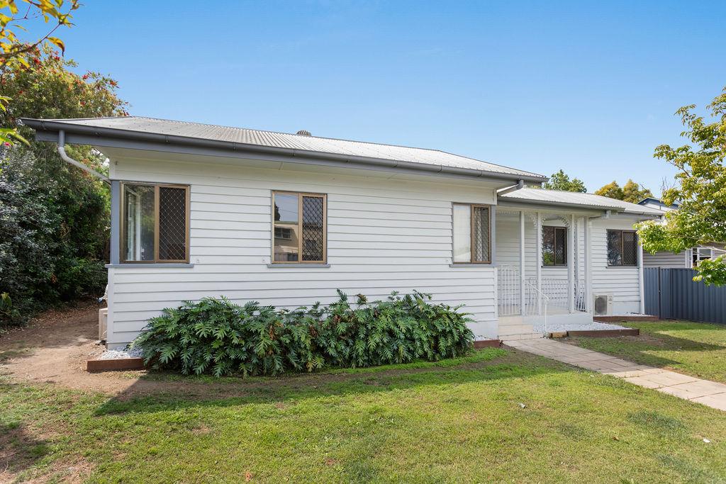 24 Gomer St, Booval, QLD 4304