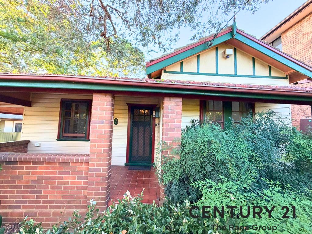 7 JORDAN ST, WENTWORTHVILLE, NSW 2145