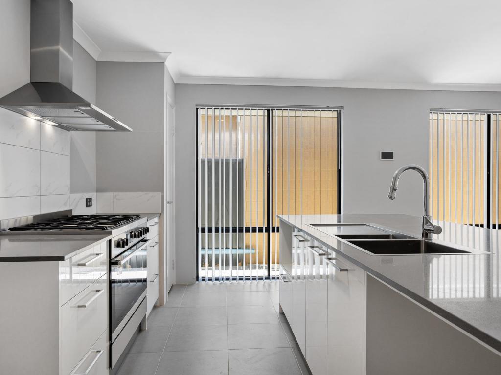 14 Rossby Bvd, Baldivis, WA 6171