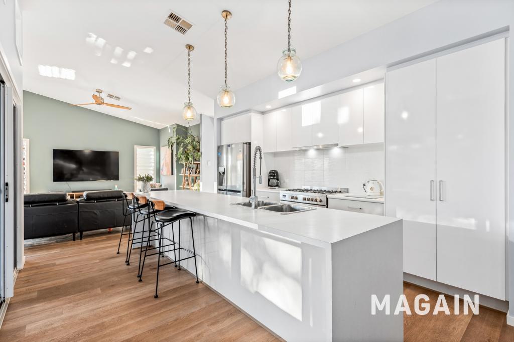 8 Kalev Ct, Happy Valley, SA 5159