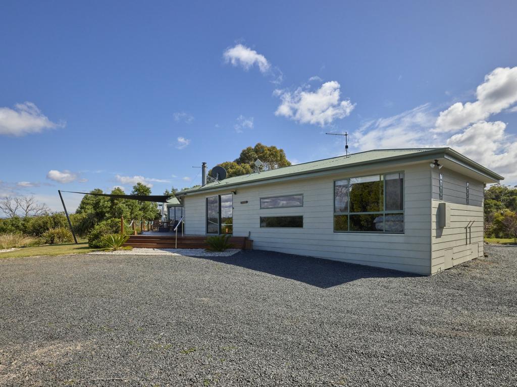 2002 Coles Bay Rd, Coles Bay, TAS 7215