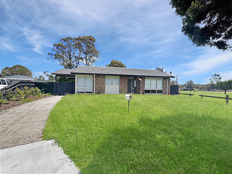 8 Gundaroo Pl, Churchill, VIC 3842