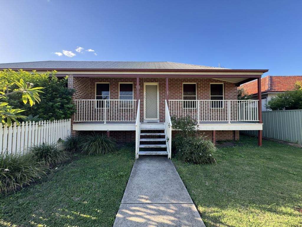 2/26 Castlereagh St, Singleton, NSW 2330