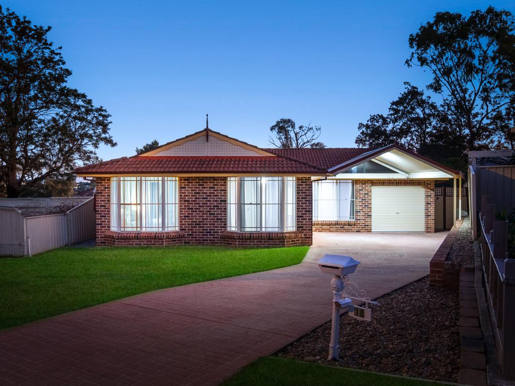 10 Merdle Pl, Ambarvale, NSW 2560