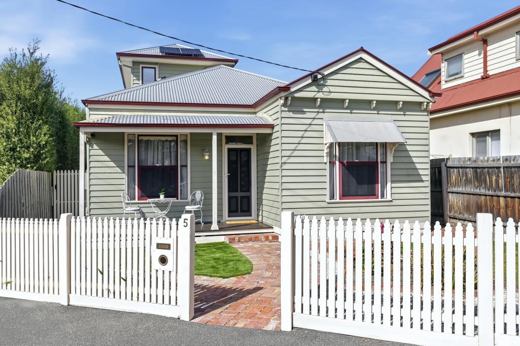 5 Wilkins St, Newport, VIC 3015