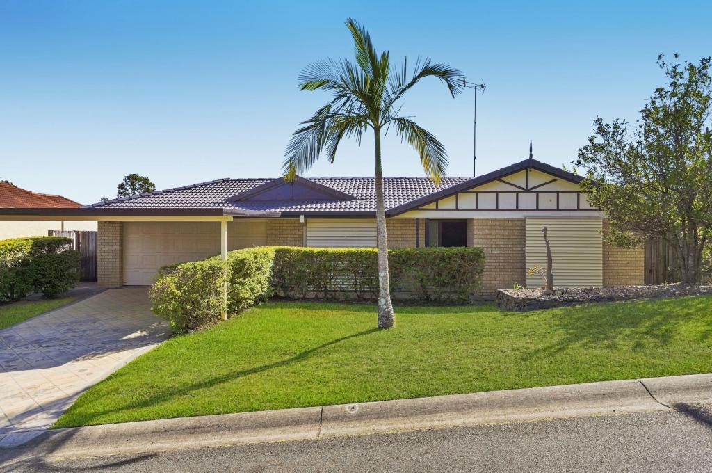 4 Palmerston Dr, Oxenford, QLD 4210