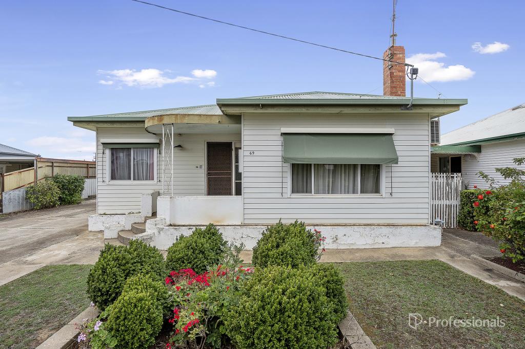 69 Majorca Rd, Maryborough, VIC 3465